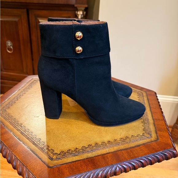 Kate Spade black suede heeled boots gold buttons size 9 - Picture 2 of 9